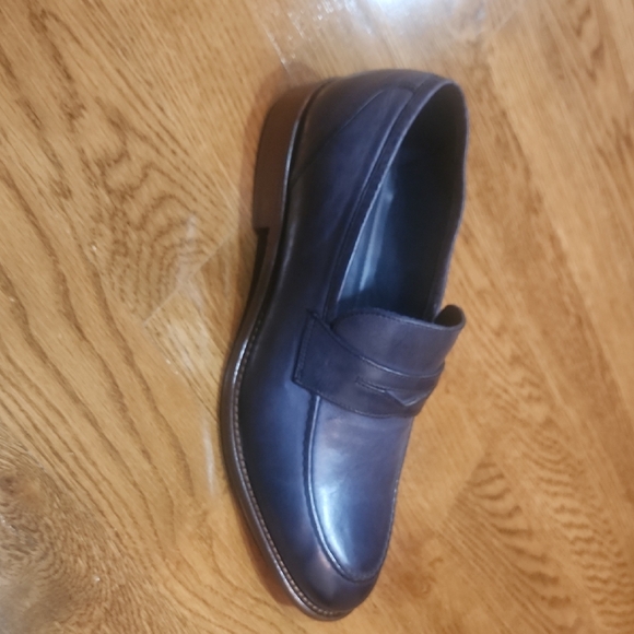 Johnston & Murphy Blue Loafers Timeless Slip-On Design - Picture 2 of 5